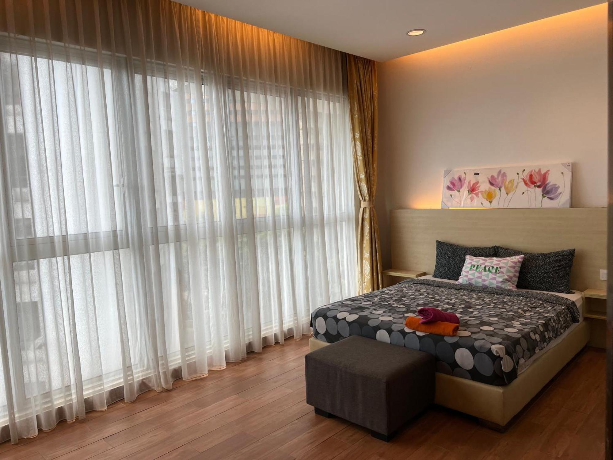 Regalia Suites 424 Куала-Лумпур Экстерьер фото